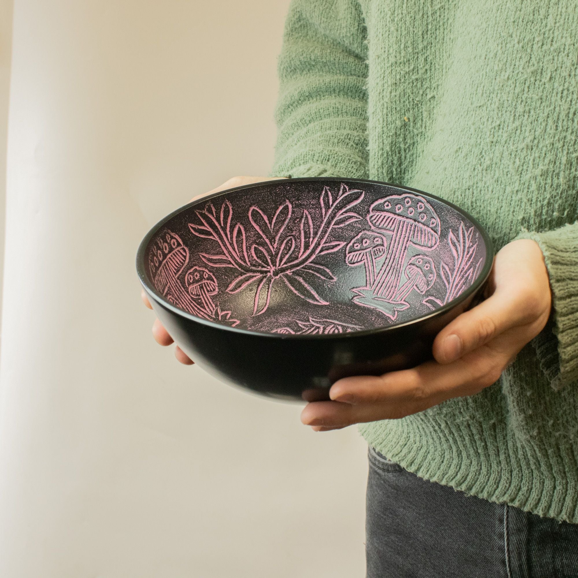 Tibetan Singing Bowl, Magic Mushroom Design, Pink 20cm