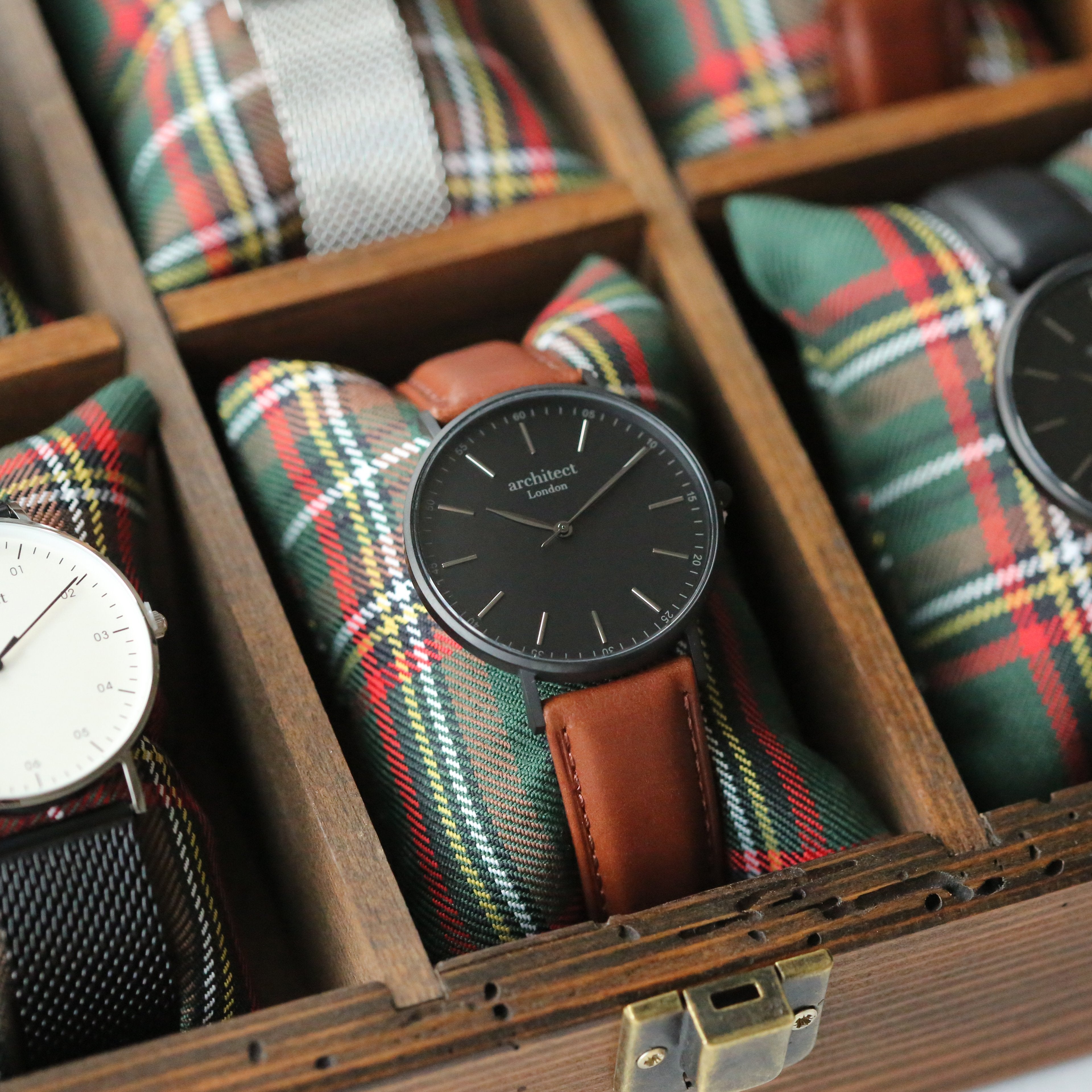 Personalised Minimalist Watch – photo 3