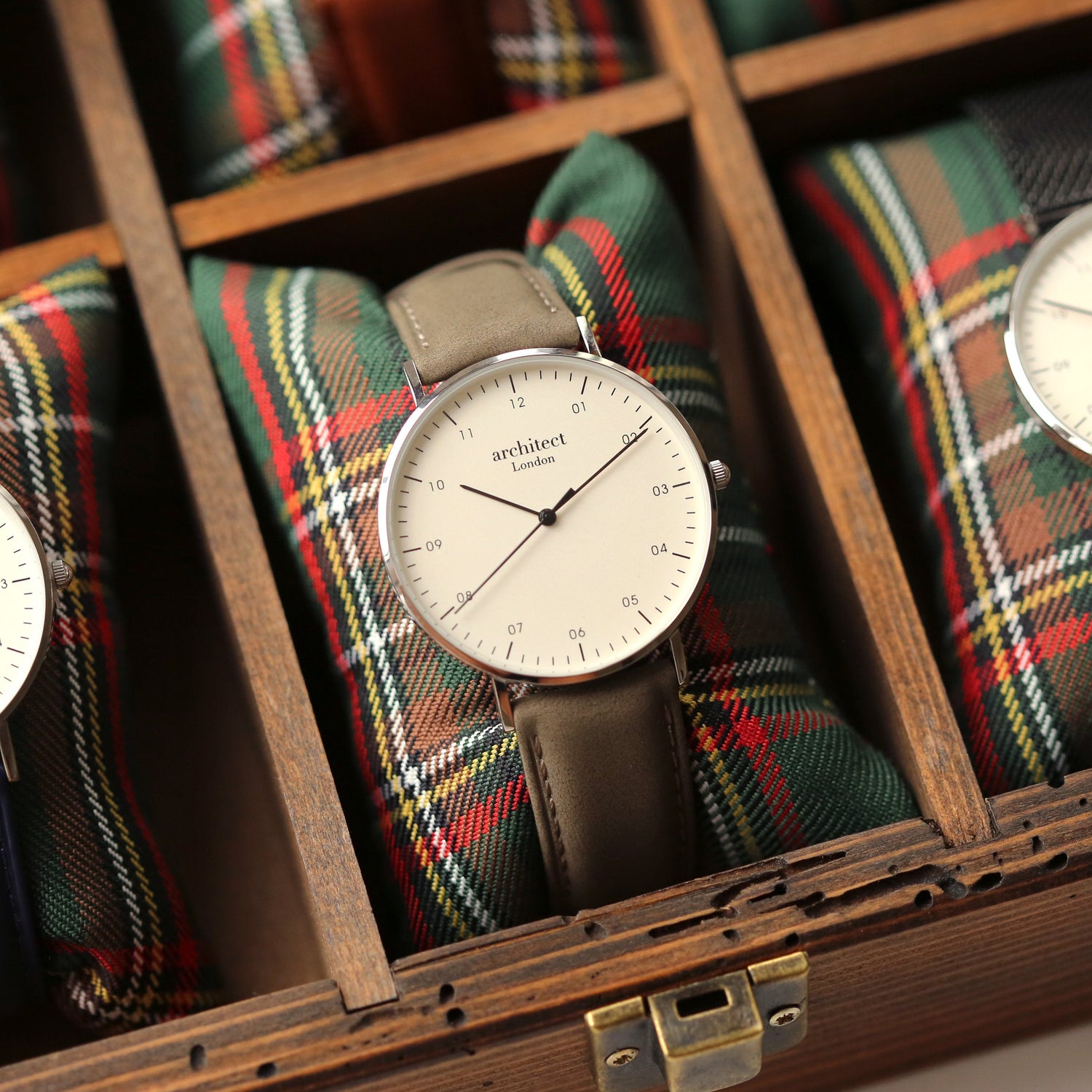 Architect Zephyr urban grey strap watch – Voce Lindx