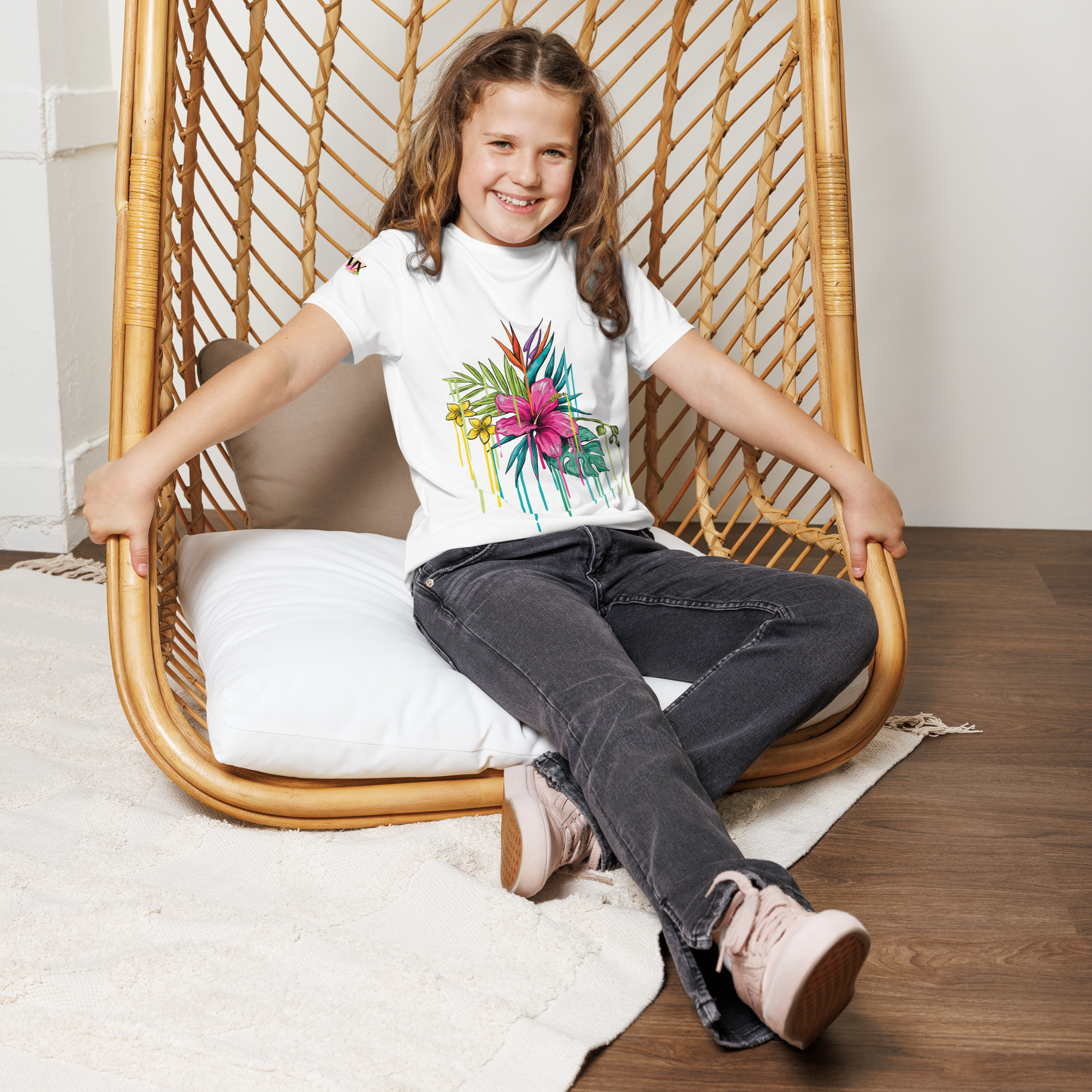 Youth Crew Neck T-Shirt – Pink Flower Graphic | White Cotton Tee for Kids | Voce Lindx
