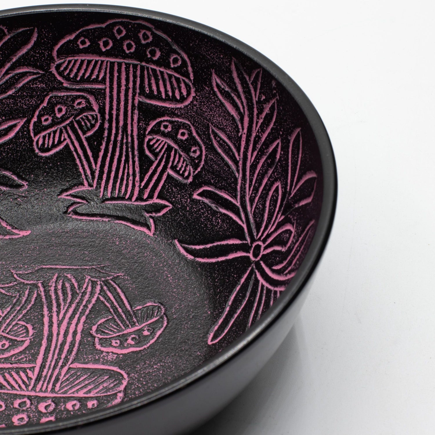 Tibetan Singing Bowl, Magic Mushroom Design, Pink 20cm
